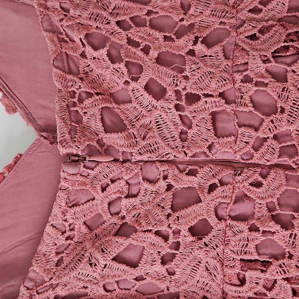 ASTR The Label Lace A Line Midi Dress Pink Mauve Size: Medium - Picture 13 of 16